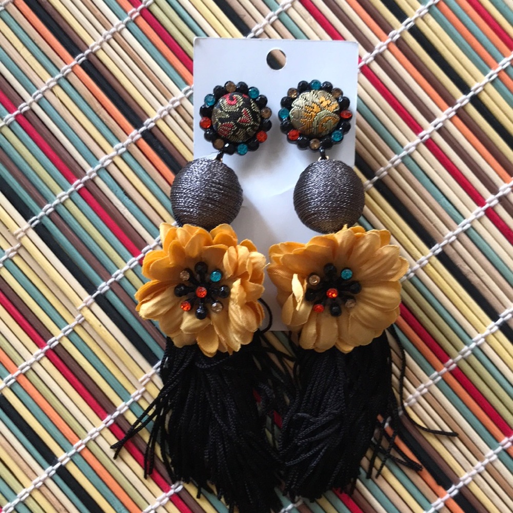 Flower earrings